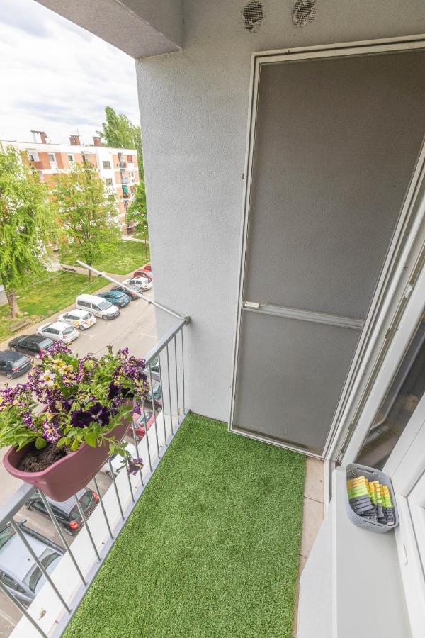 Cosy Apartment Hugo Осиек Екстериор снимка